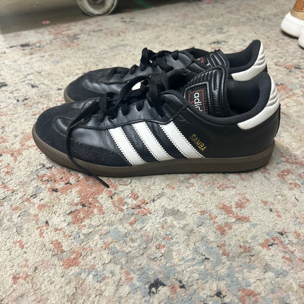 Adidas Samba Classic Sneakers Mens 7.5 Black White Gum Leather Indoor Soccer B98